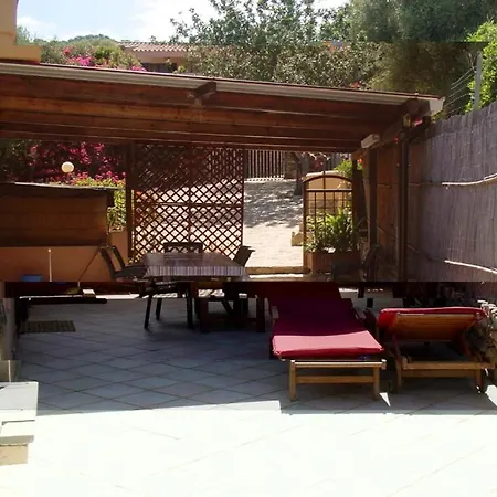 Casa A 300mt.dal Mare Calasinzias, 6 Letti, Ac, Pets Welcome, Wi-fi Free Prázdninový dům Cala Sinzias